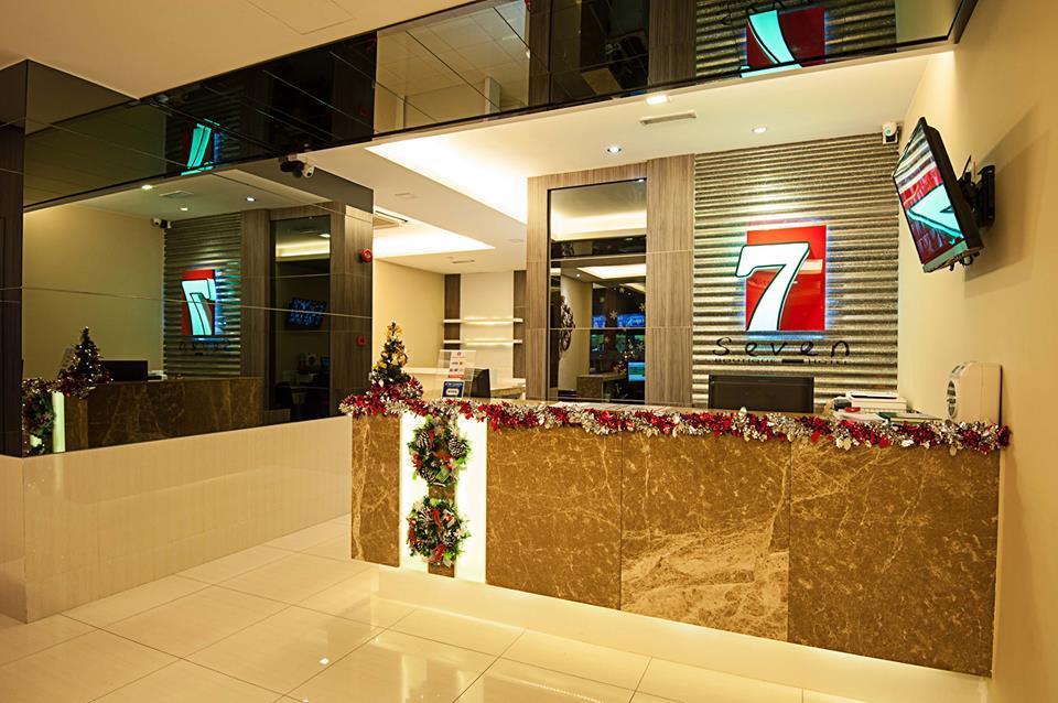 Seven Hotel Putatan Exteriér fotografie